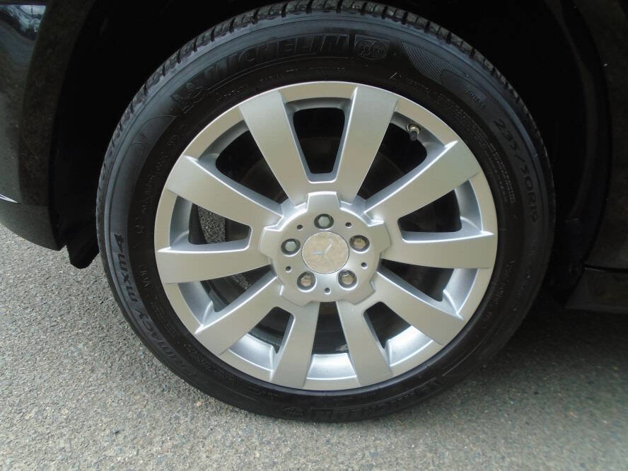 Used 2011 Mercedes-Benz GLK 350 4MATIC image 28