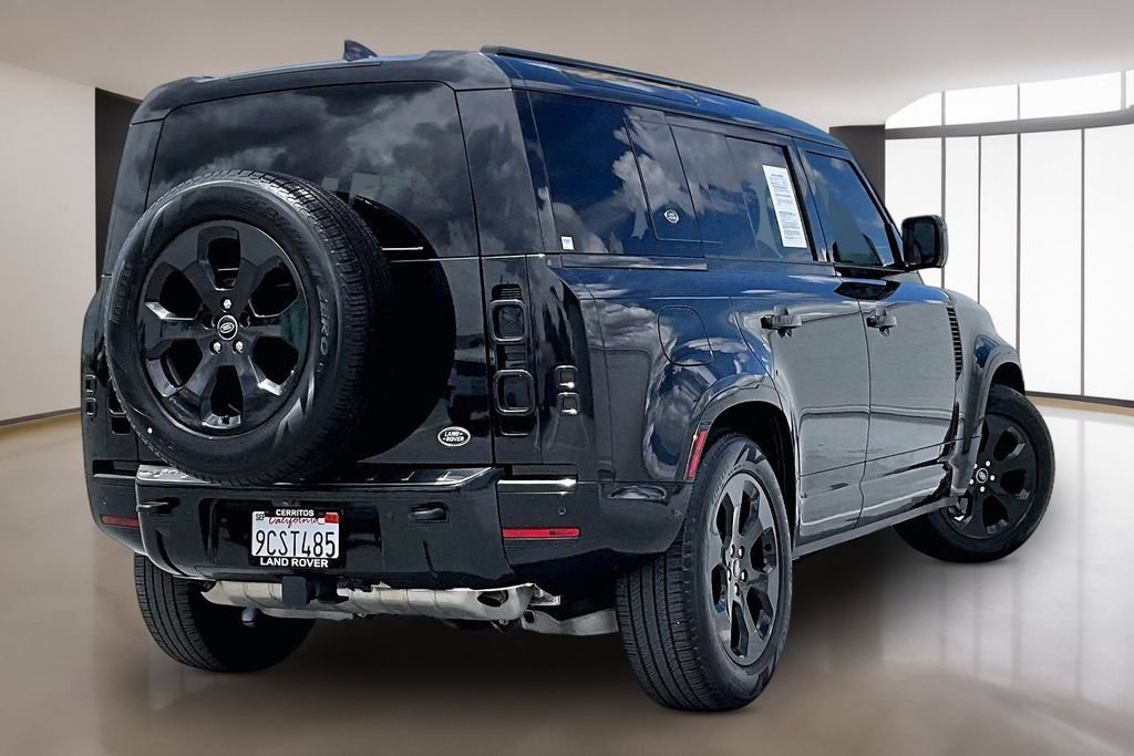 Certified 2023 Land Rover Defender 110 X-Dynamic SE AWD/4WD image 6
