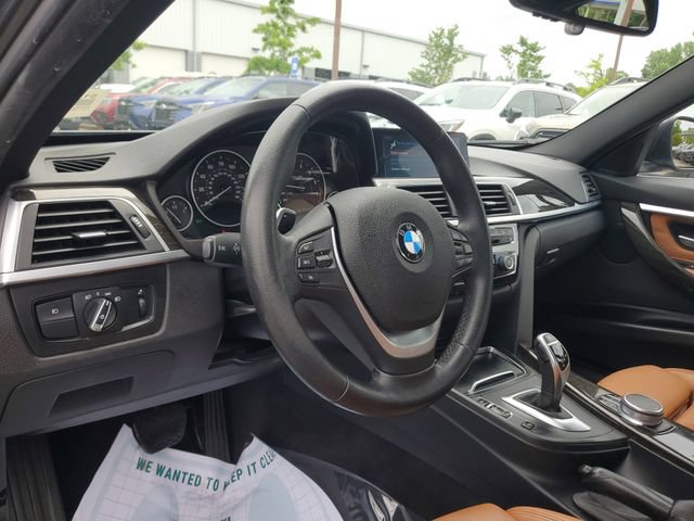 Used 2017 BMW 330i Sedan RWD image 18