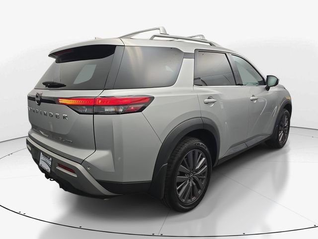 Used 2023 Nissan Pathfinder SL w/ SL Premium Package AWD/4WD image 10