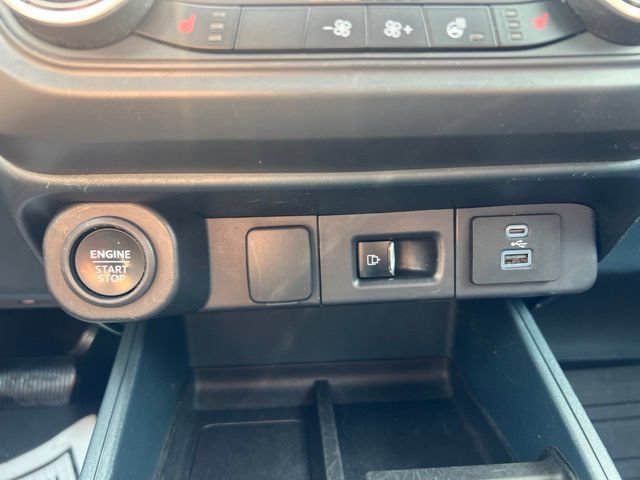 Used 2024 Ford Maverick Lariat w/ Black Appearance Package FWD image 28