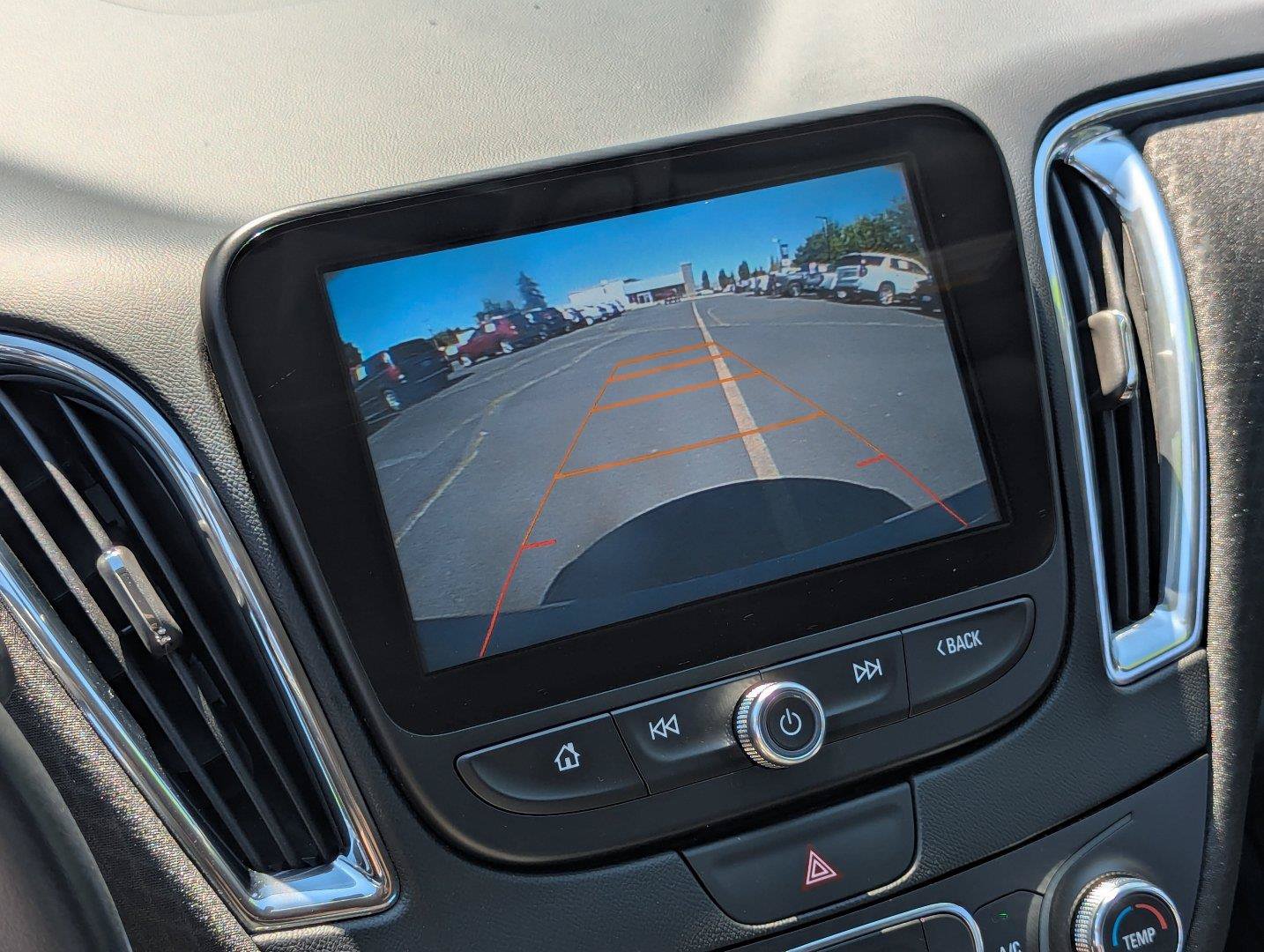 Used 2016 Chevrolet Malibu LT FWD image 19