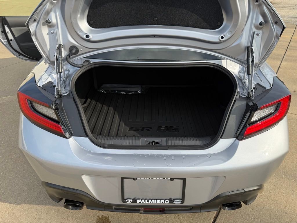 Certified 2025 Toyota GR86 w/ ALL Weather Mat Package (TMS) image 27