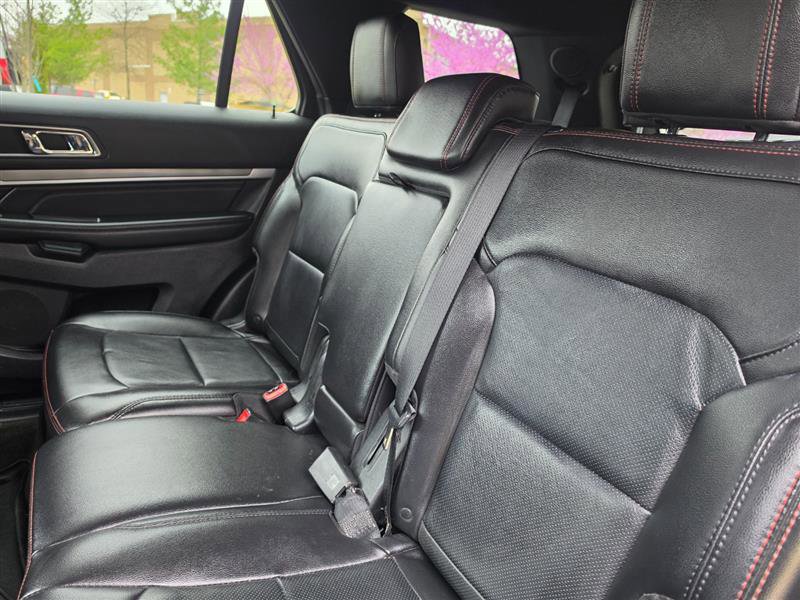 Used 2017 Ford Explorer Sport AWD/4WD image 21