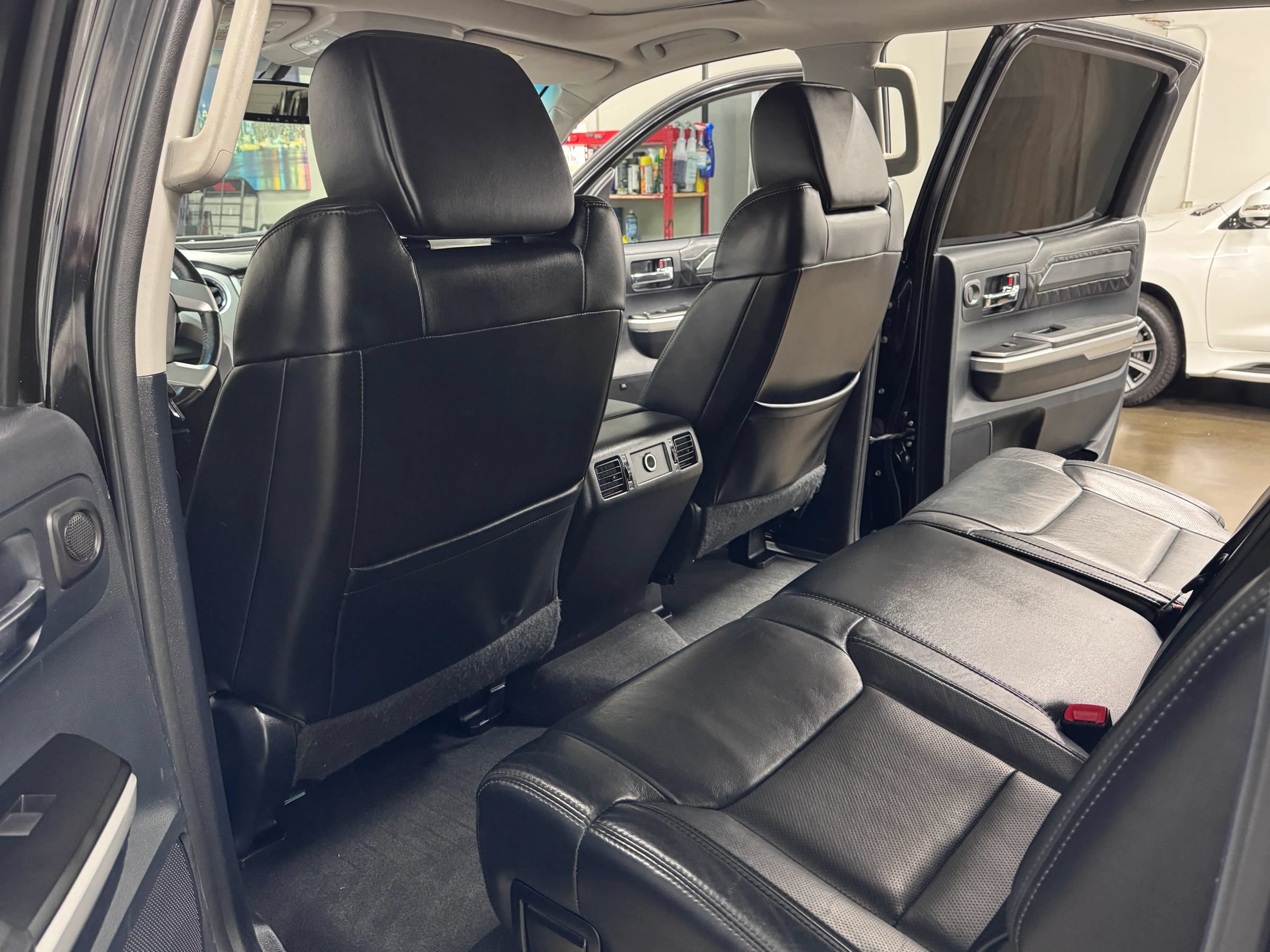 Used 2015 Toyota Tundra Platinum AWD/4WD image 27