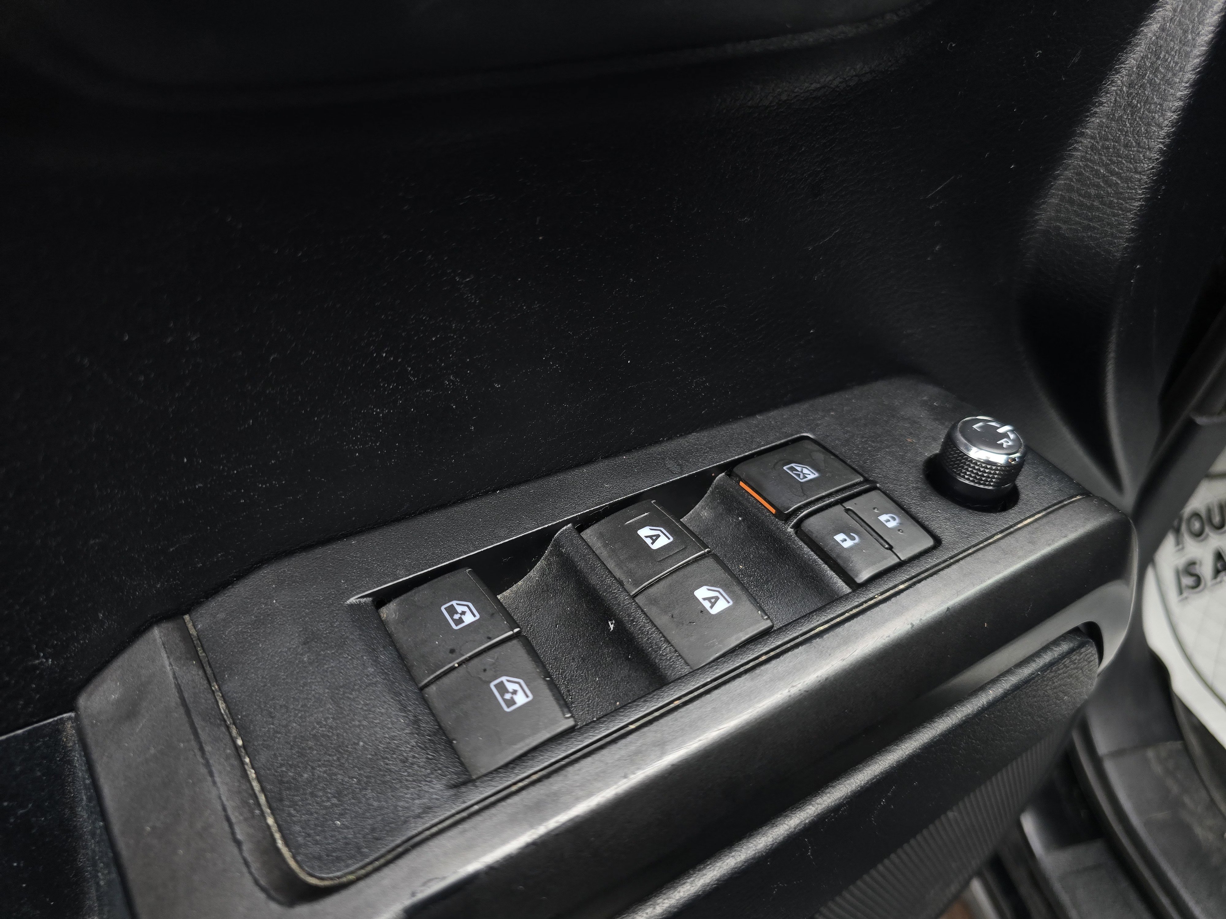 Used 2018 Toyota Tacoma TRD Off-Road image 18