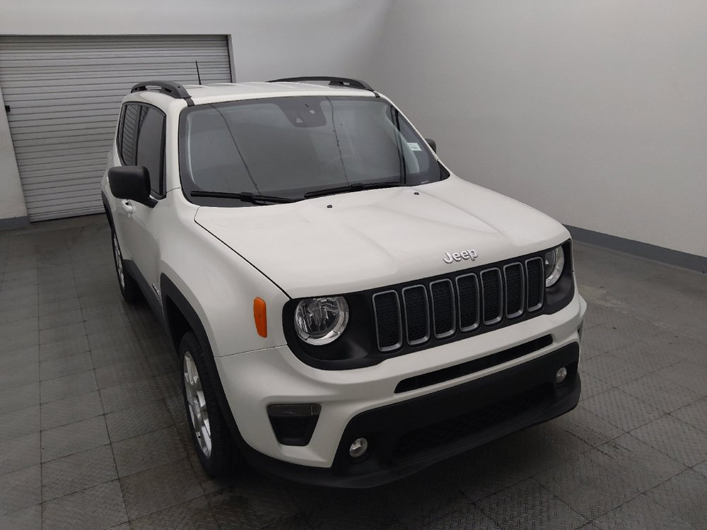 Used 2022 Jeep Renegade Latitude AWD/4WD image 14