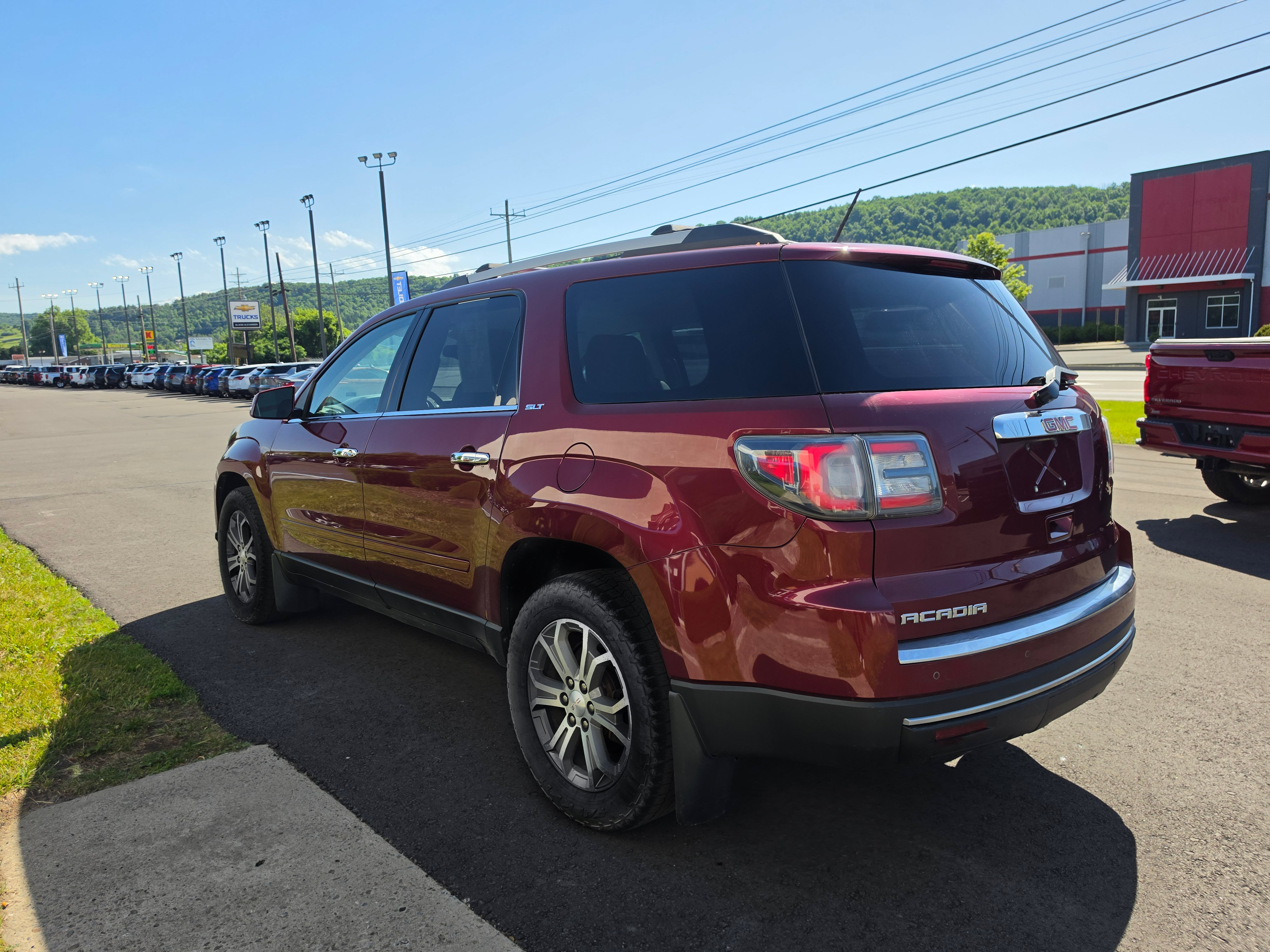 Used 2015 GMC Acadia SLT FWD image 5