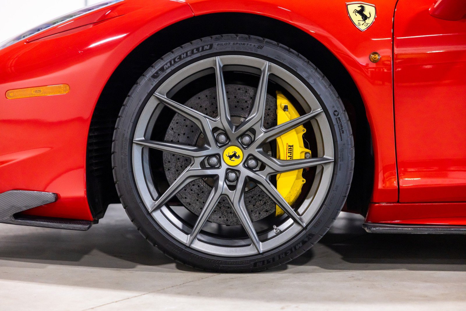 Used 2012 Ferrari 458 Italia Coupe RWD image 19