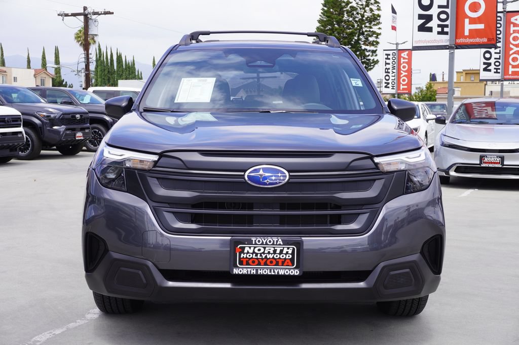 Used 2025 Subaru Forester AWD/4WD image 3