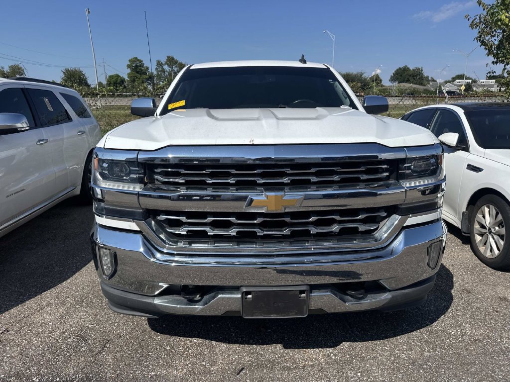Used 2018 Chevrolet Silverado 1500 LTZ AWD/4WD image 3