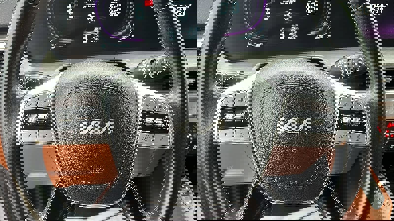 Used 2023 Kia Telluride EX X-Line image 13