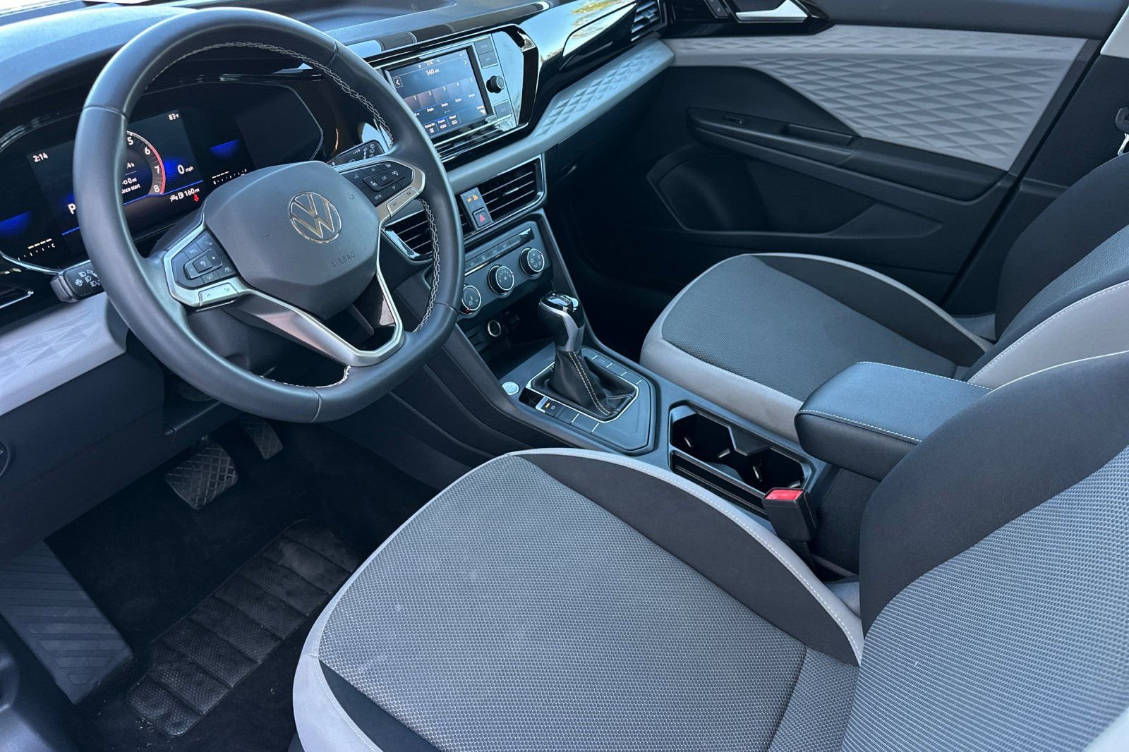 Used 2022 Volkswagen Taos S w/ IQ Drive S Package image 10