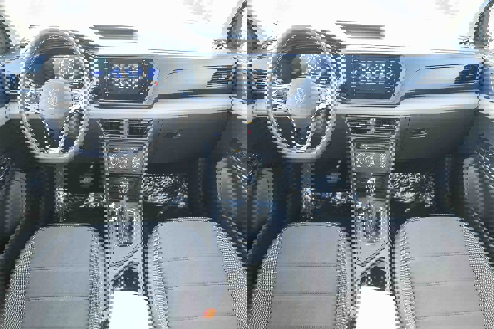 Used 2022 Volkswagen Taos SE image 10