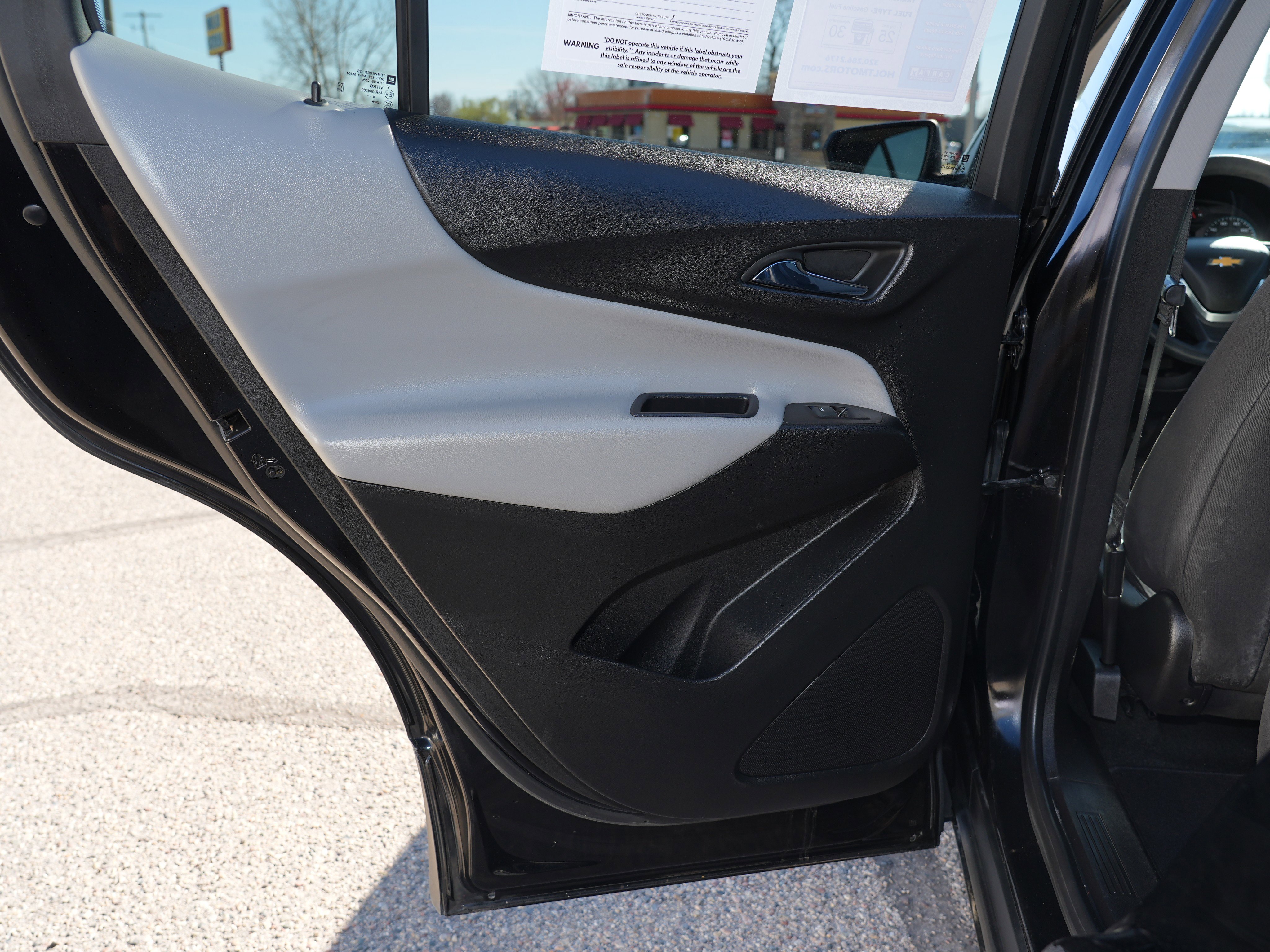 Used 2019 Chevrolet Equinox LS AWD/4WD image 21