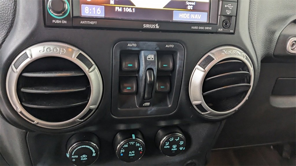 Used 2014 Jeep Wrangler Unlimited Rubicon w/ Connectivity Group image 25