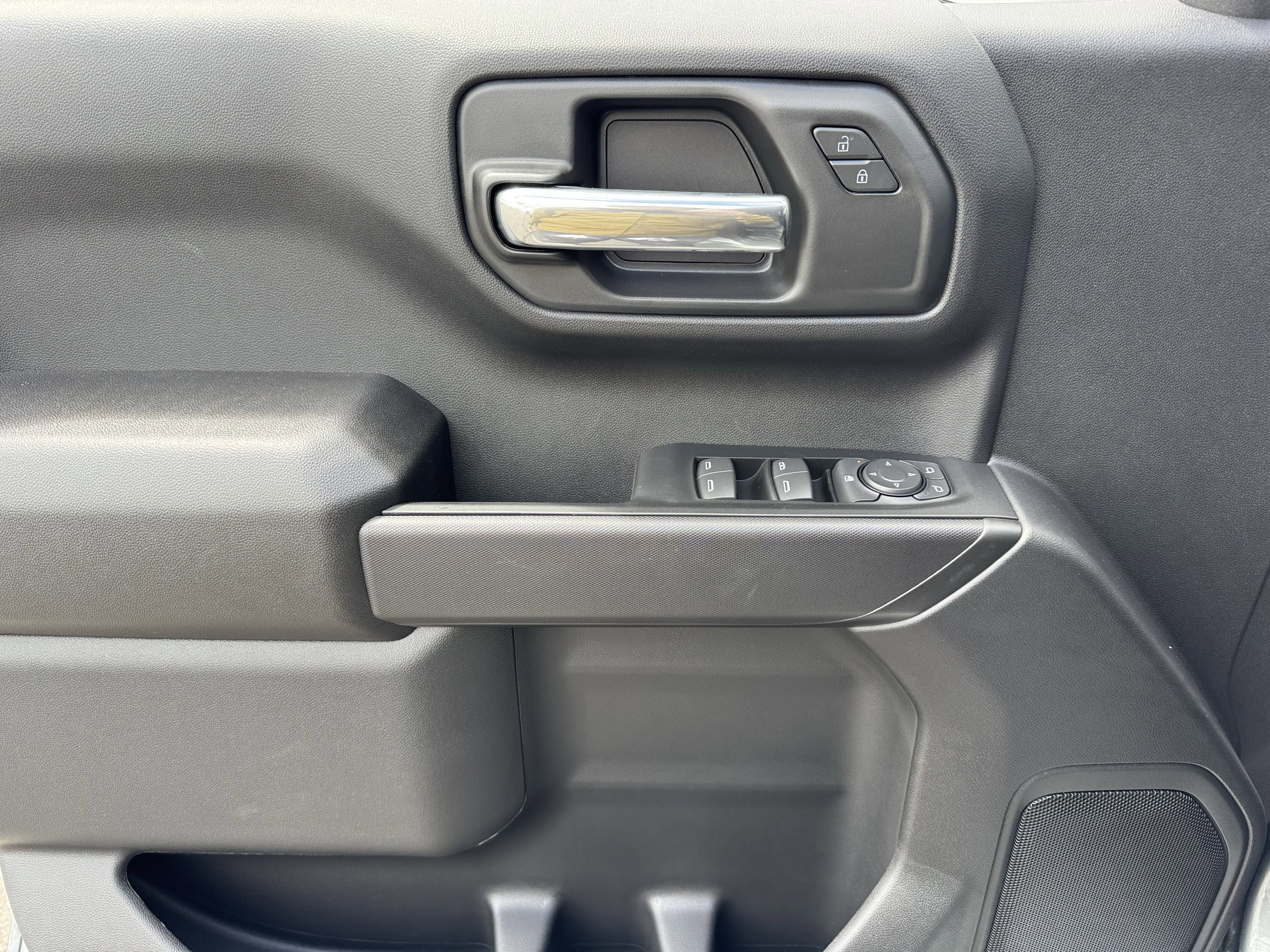 New 2026 Chevrolet Silverado 1500 Custom RWD image 11
