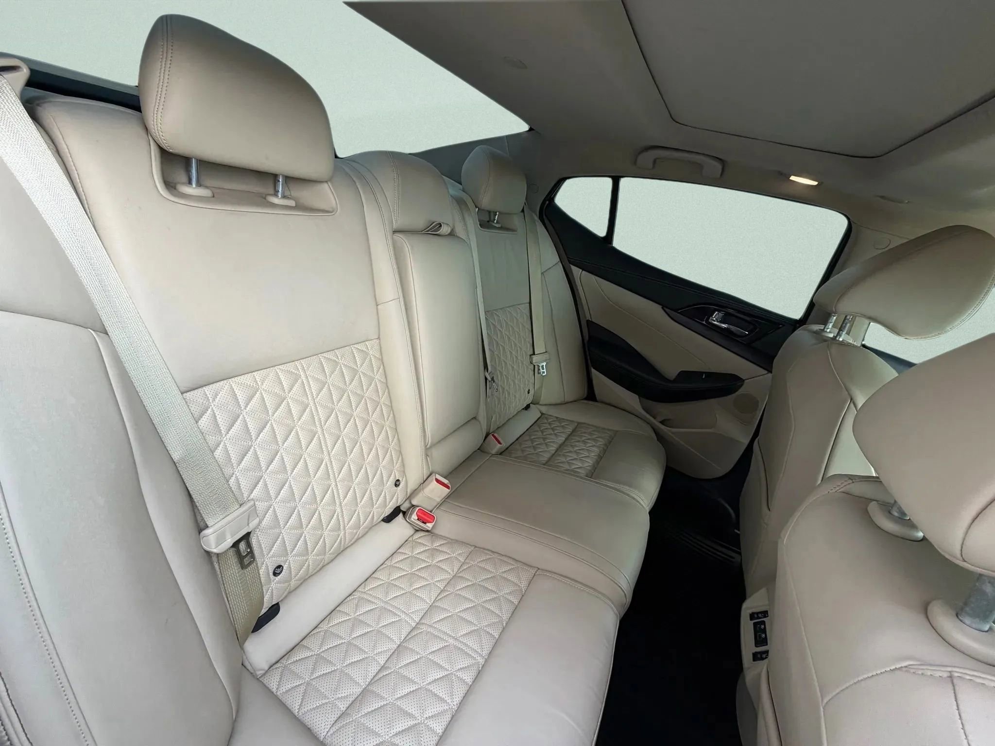 Used 2022 Nissan Maxima Platinum w/ Sport Mat Group image 13