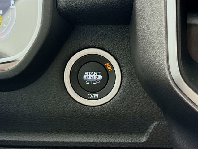 New 2026 RAM 1500 4x4 Crew Cab image 13