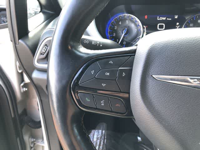 Used 2021 Chrysler Pacifica Touring-L w/ S Appearance Package AWD/4WD image 29