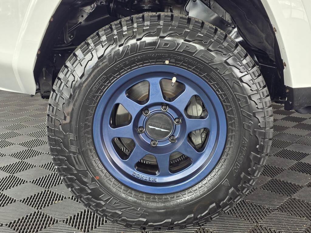 Used 2021 Toyota 4Runner TRD Off-Road Premium w/ Moonroof Package AWD/4WD image 10