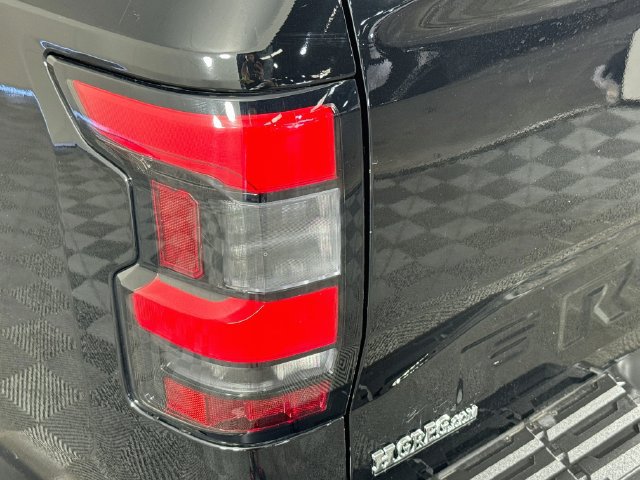 Used 2025 Nissan Frontier SV RWD image 33