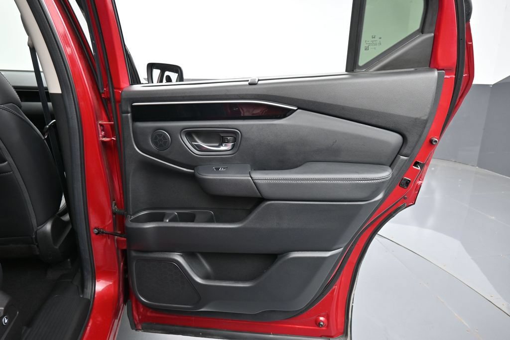 Used 2025 Honda Pilot EX-L image 35