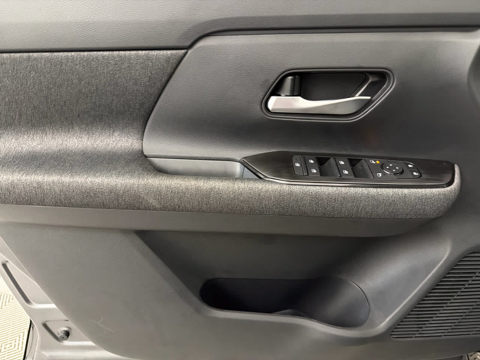 New 2026 Nissan Kicks SV w/ SV Premium Package FWD image 22