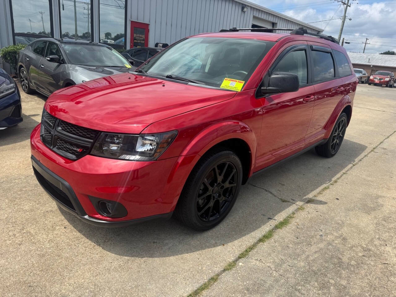 Used 2016 Dodge Journey SXT w/ Blacktop Package FWD image 2