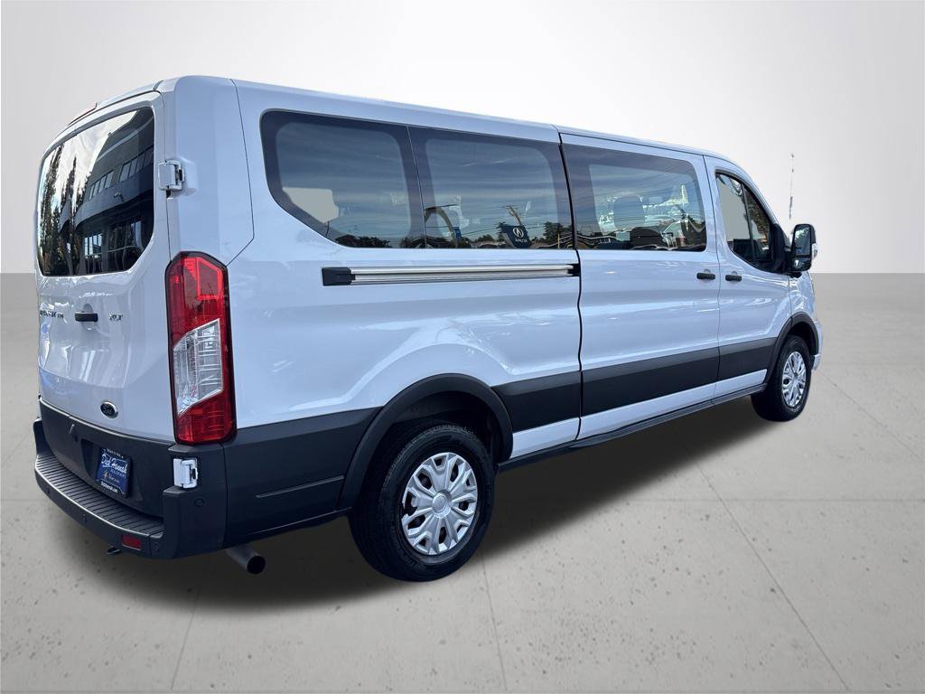 Used 2023 Ford Transit 350 XLT RWD image 7