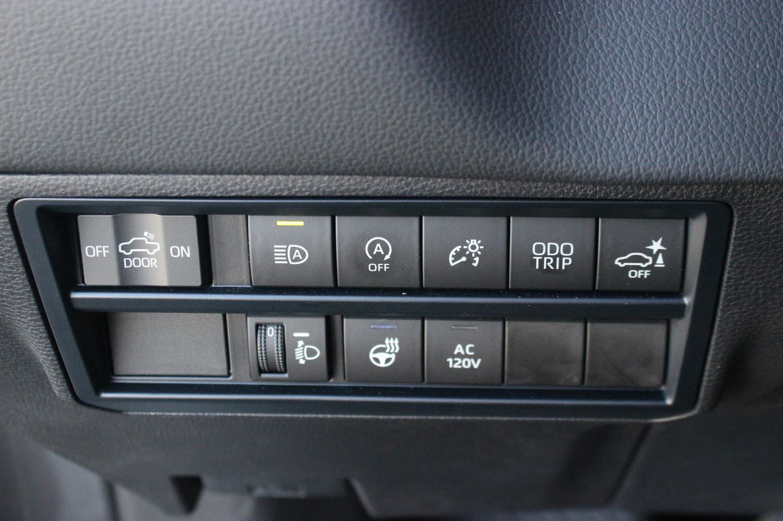 Used 2024 Toyota Tundra Limited w/ Power Package image 34