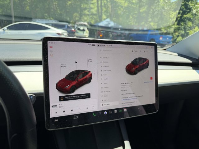 Used 2021 Tesla Model Y Long Range AWD/4WD image 25