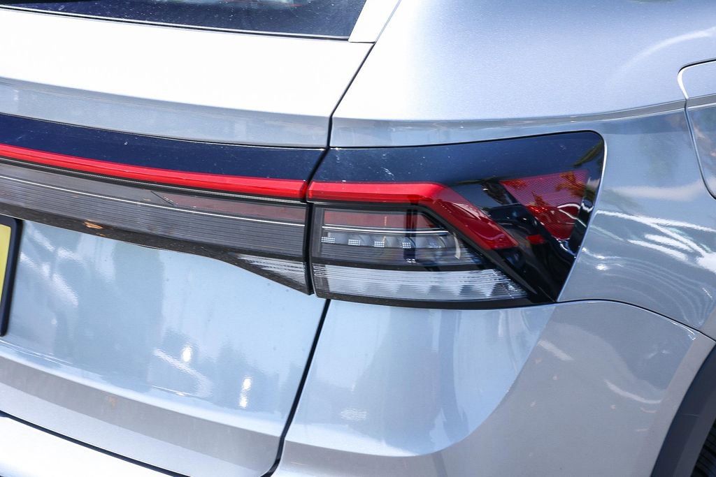 New 2025 Volkswagen Taos SE image 15