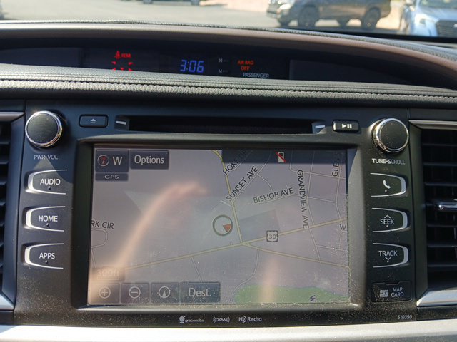 Used 2019 Toyota Highlander XLE AWD/4WD image 25