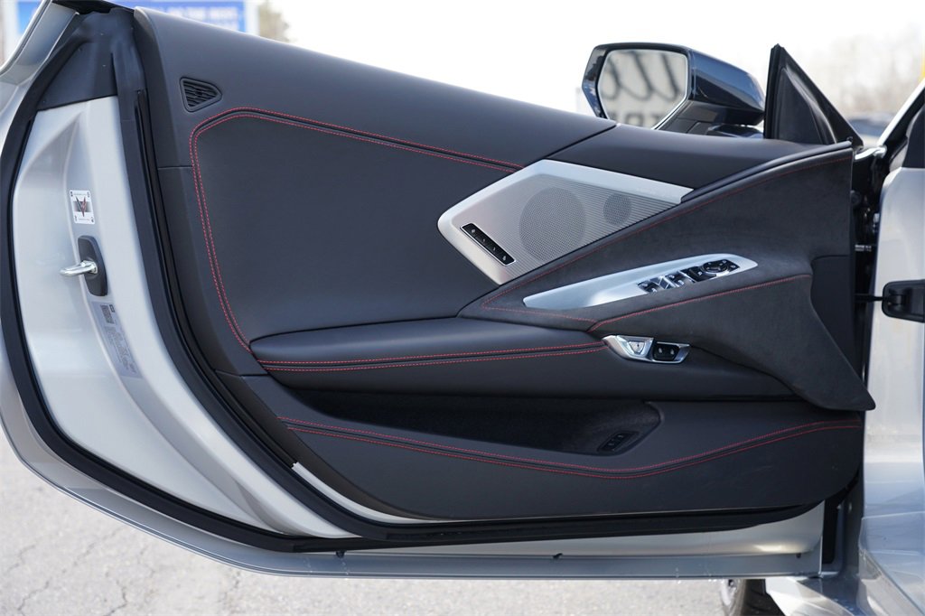 Used 2023 Chevrolet Corvette Stingray Premium Conv w/ Z51 Performance Package image 14