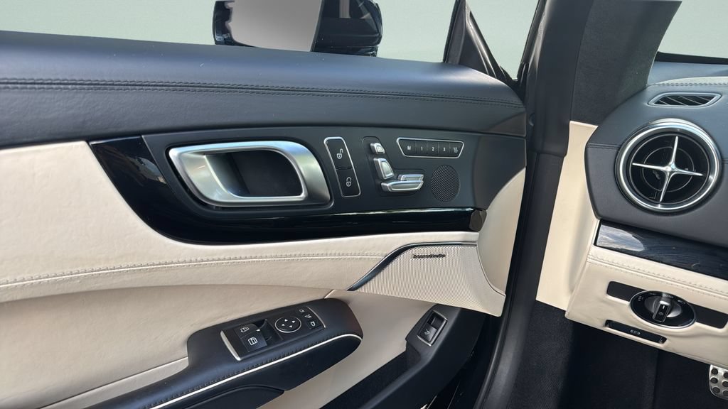 Used 2019 Mercedes-Benz SL 550 image 8