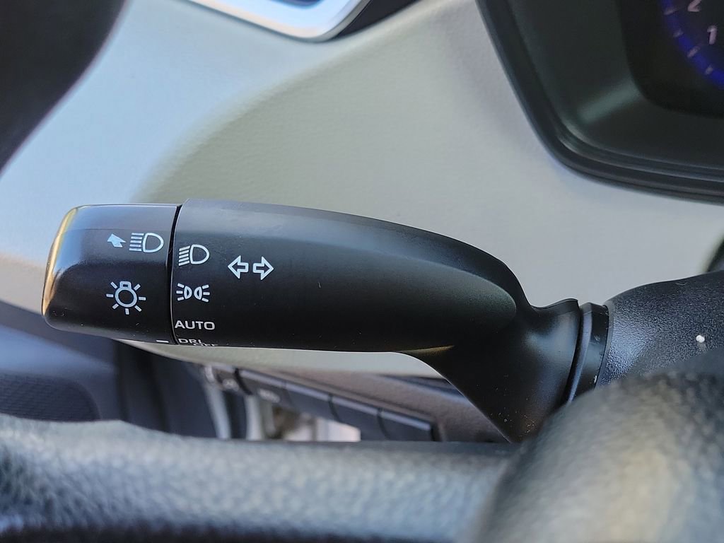 Used 2020 Toyota Corolla LE image 15