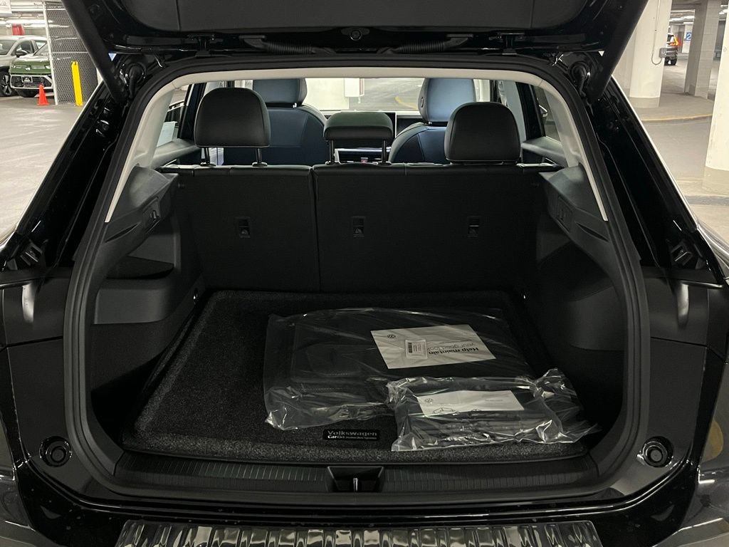 New 2026 Volkswagen Tiguan SE AWD/4WD image 39