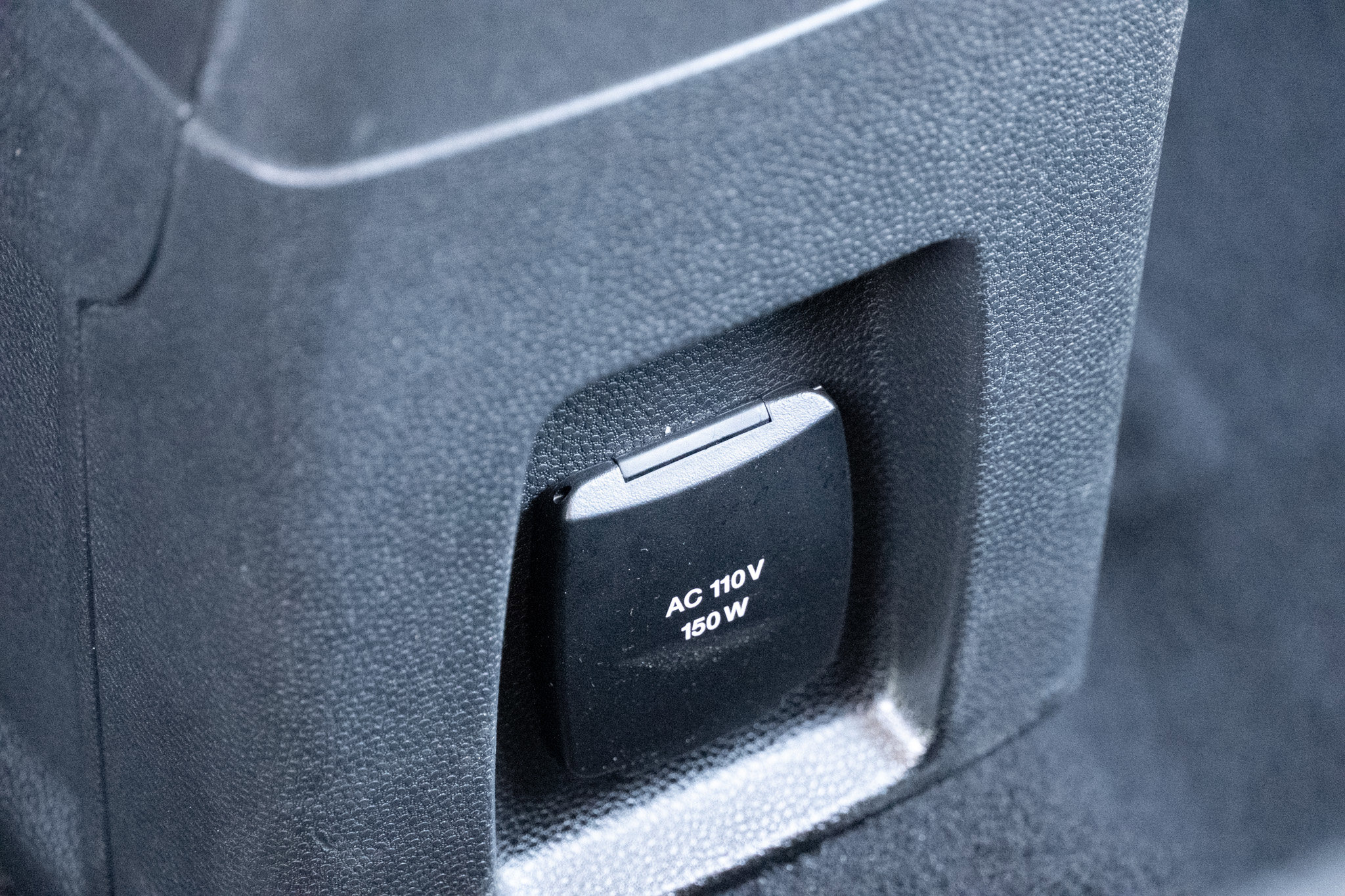 Used 2020 Ford EcoSport SE w/ SE Convenience Package image 35