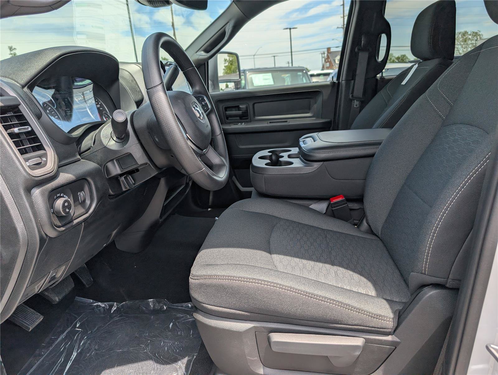 New 2026 RAM 3500 Tradesman AWD/4WD image 11