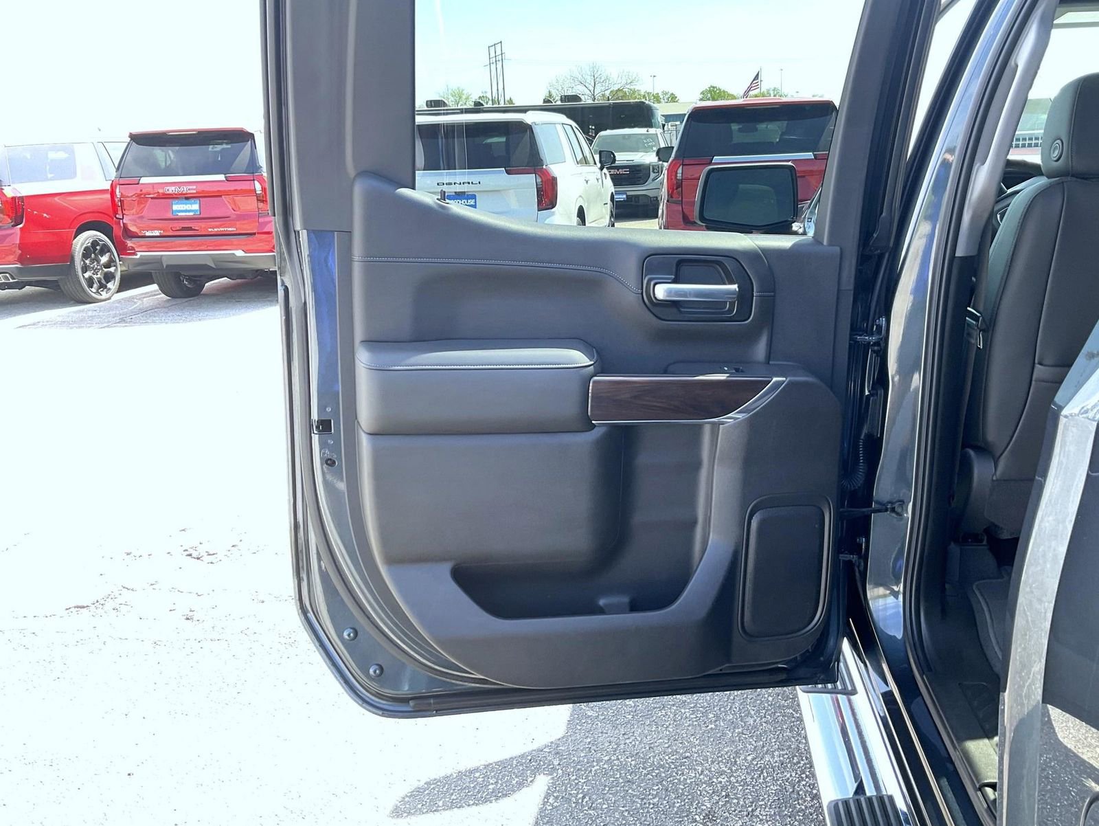 Used 2020 GMC Sierra 1500 SLT w/ SLT Premium Plus Package image 20