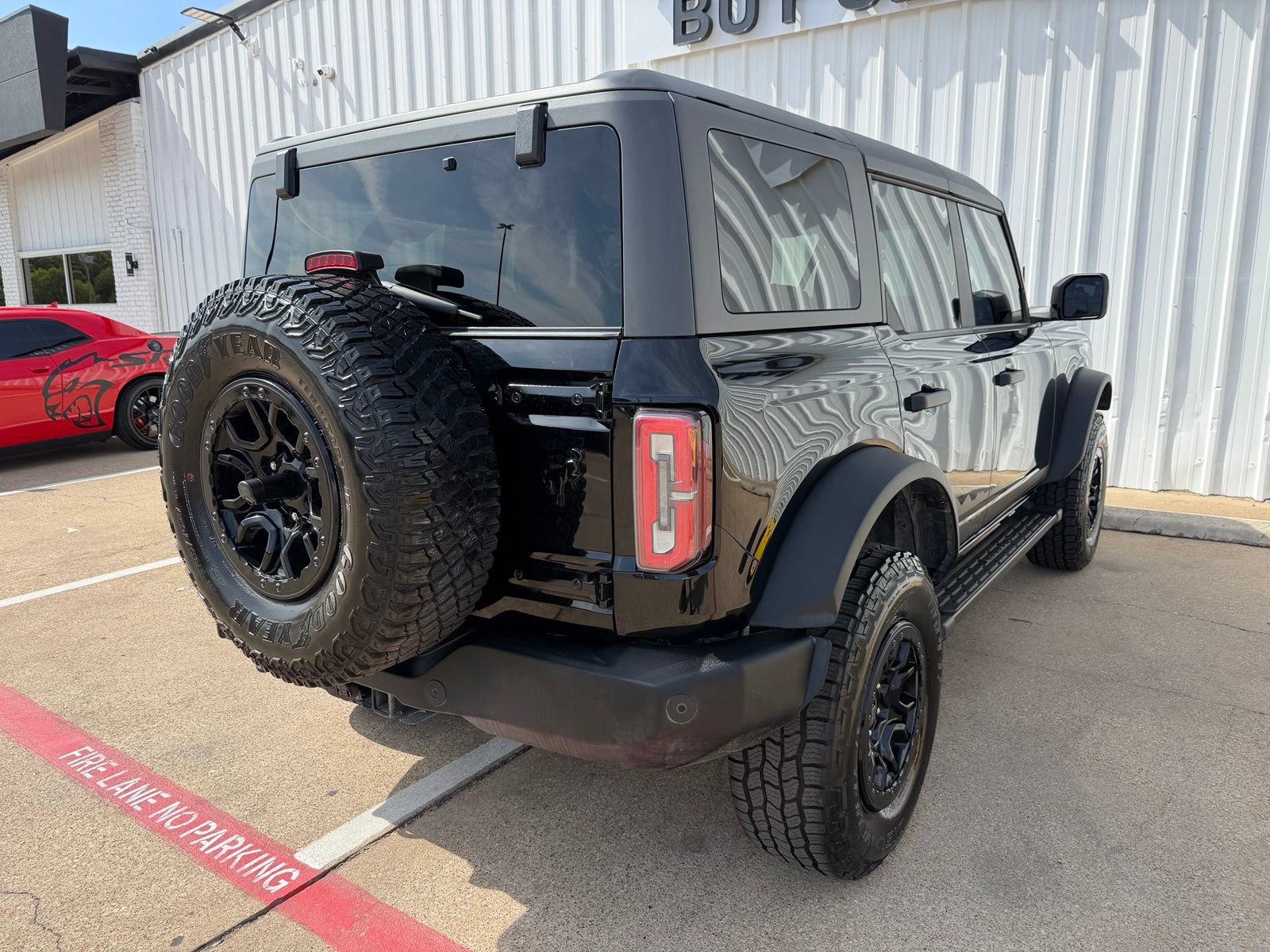 Used 2022 Ford Bronco Wildtrak AWD/4WD image 7