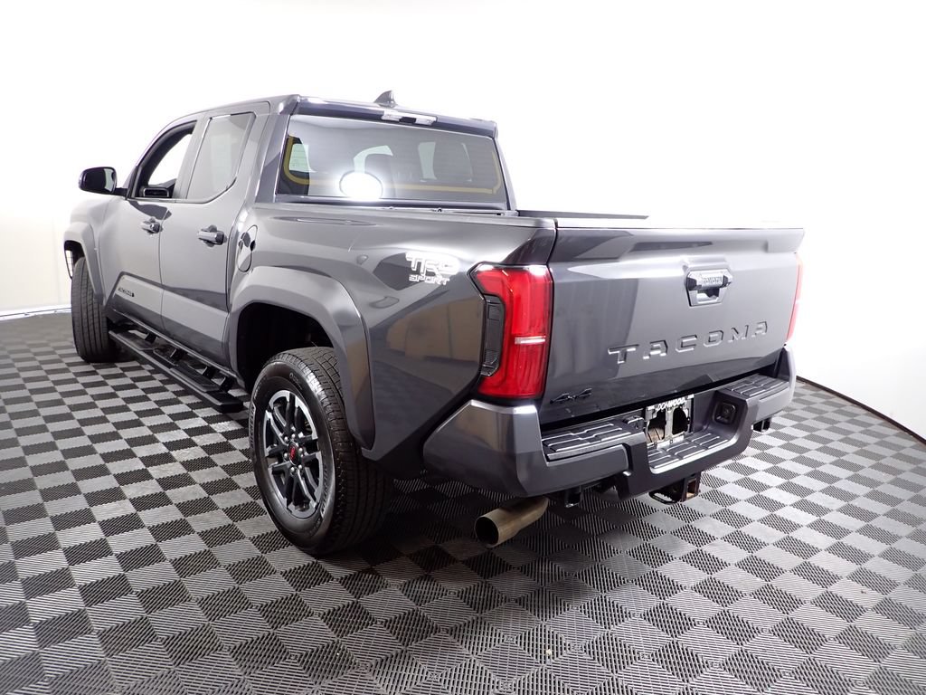 Used 2025 Toyota Tacoma TRD Sport AWD/4WD image 14