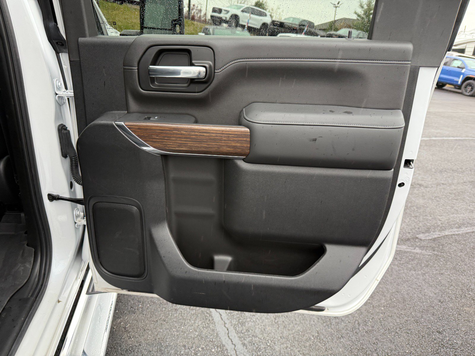 Used 2022 Chevrolet Silverado 2500 High Country w/ Z71 Off-Road Package image 23