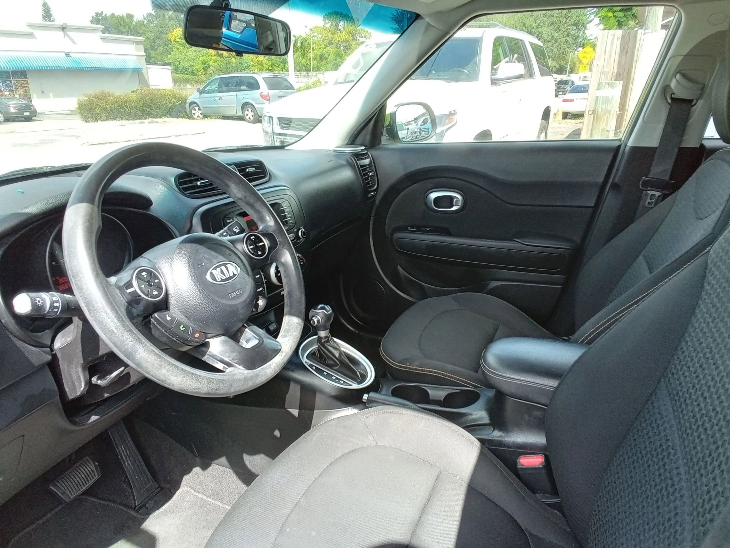 Used 2014 Kia Soul + image 9