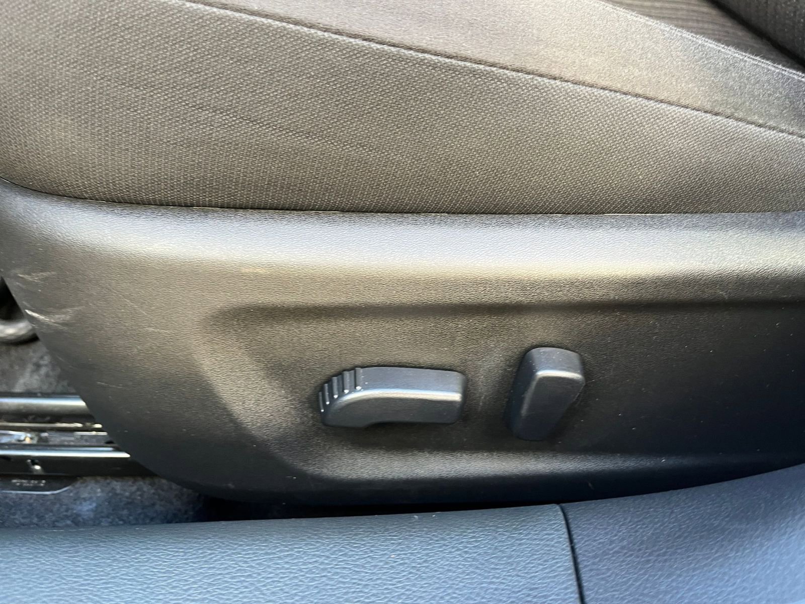 Used 2025 Nissan Altima 2.5 SV image 23