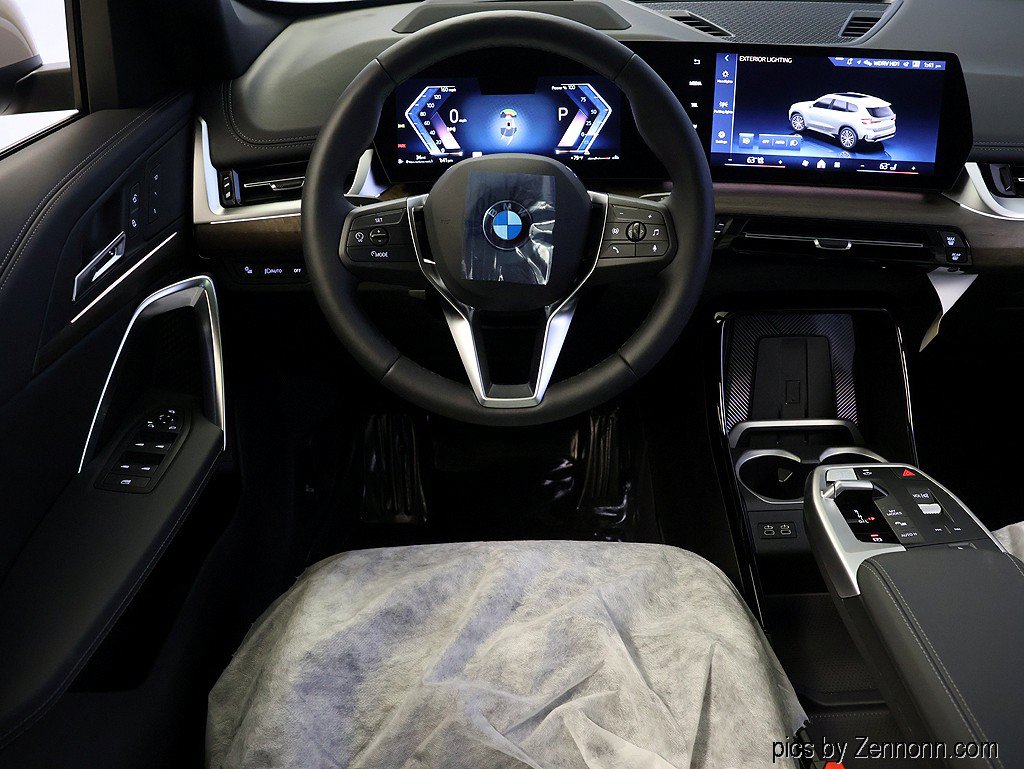 New 2027 BMW X1 xDrive28i AWD/4WD image 15