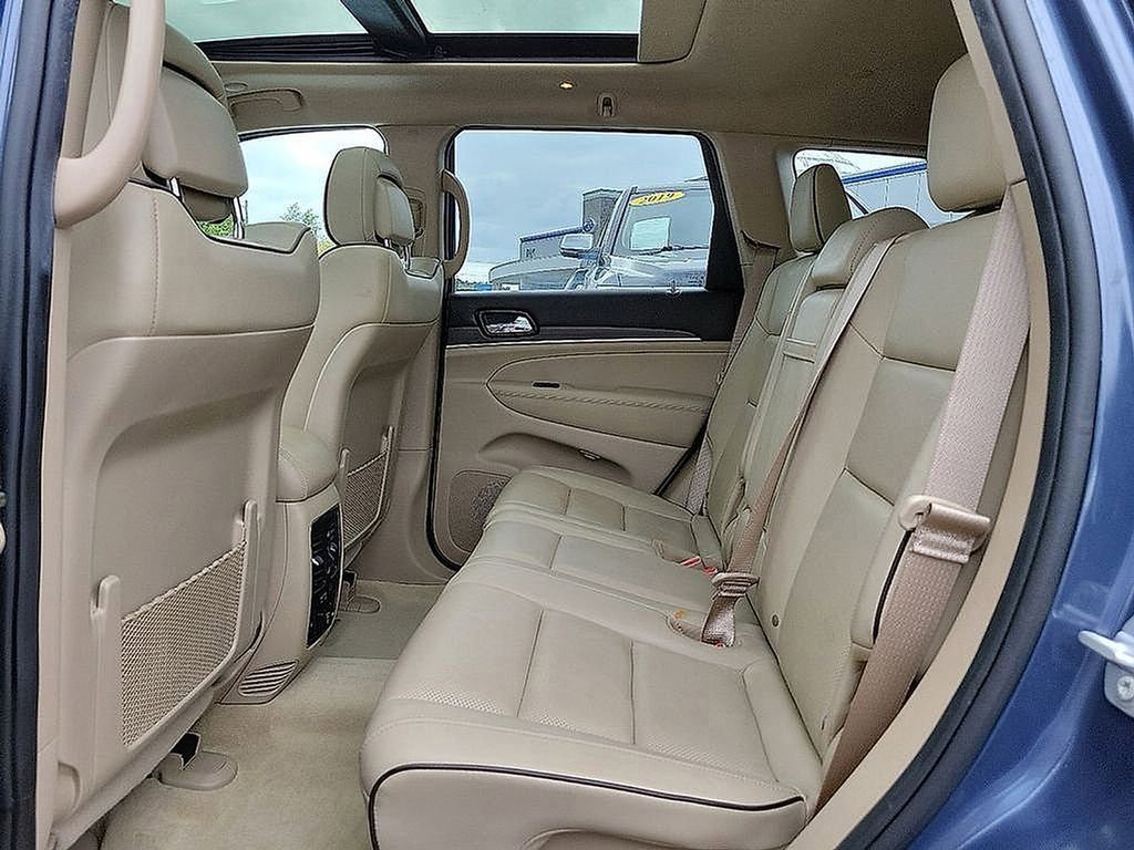 Used 2019 Jeep Grand Cherokee Overland image 13