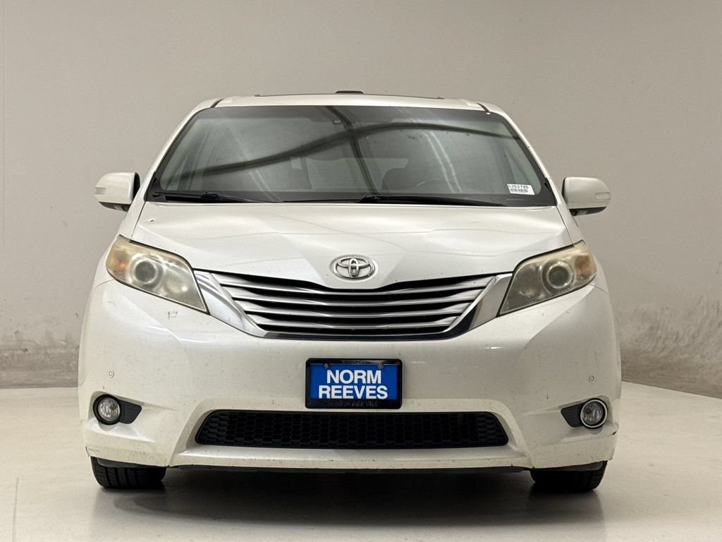 Used 2013 Toyota Sienna Limited w/ Premium Pkg FWD image 3