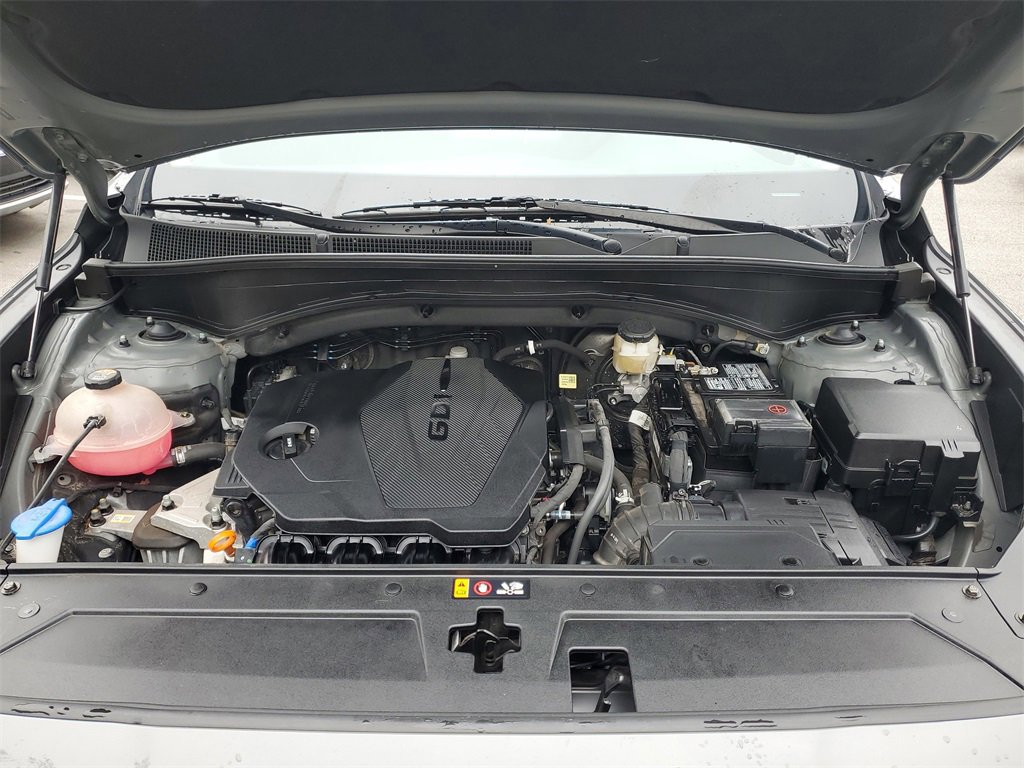 Certified 2022 Hyundai Santa Fe SEL image 11